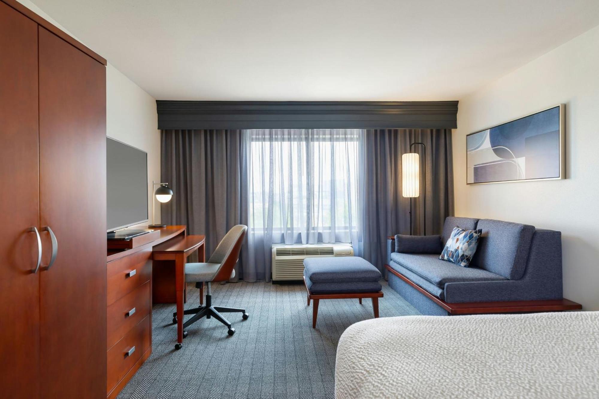 Hotel Courtyard By Marriott Madison West / Middleton Exterior foto